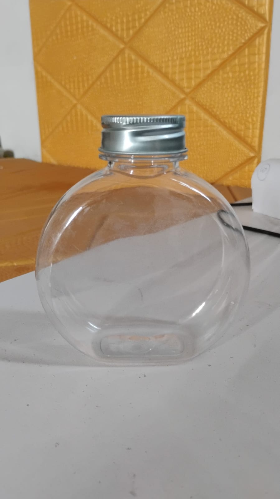 Multipurpose Transparent Round Clear Plastic Container (1 Pc) Multipurpose Transparent Round Clear Plastic Container (1 Pc)